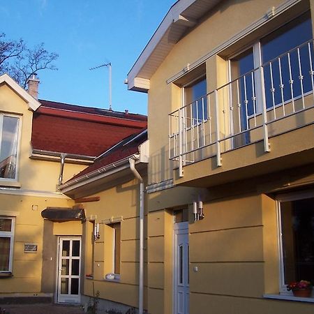 Akacia Apartment - Free Inside Parking, 2 Bedrooms, Garden, Next To Centre Будапешт Экстерьер фото